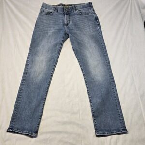 lee extreme motion Mvp jeans Men Size 33x30.5 Straight fit tapered leg